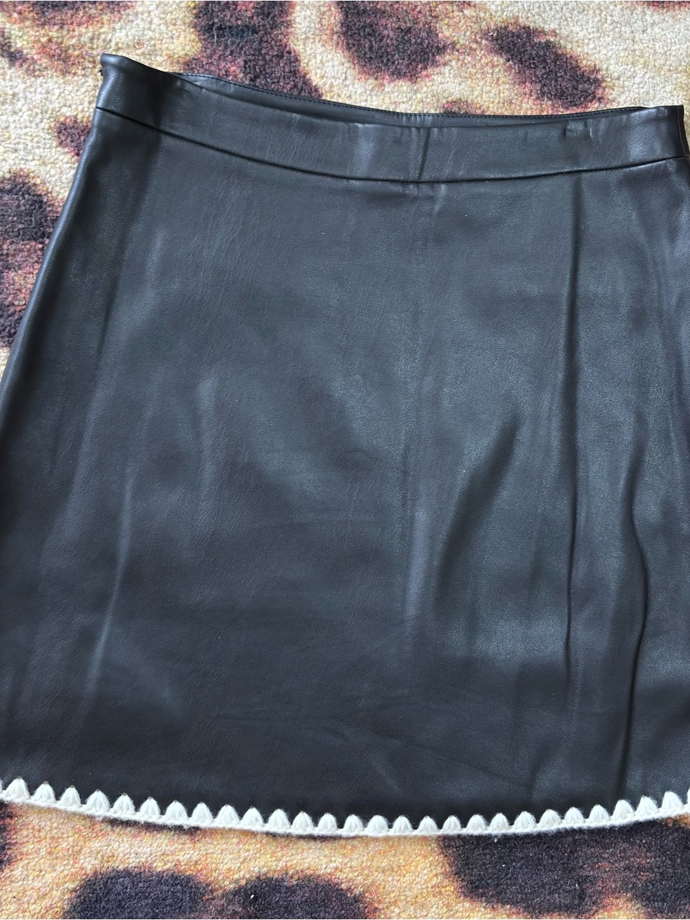 Zara Black Faux Leather Scalloped Mini Skirt Small - Picture 5 of 5